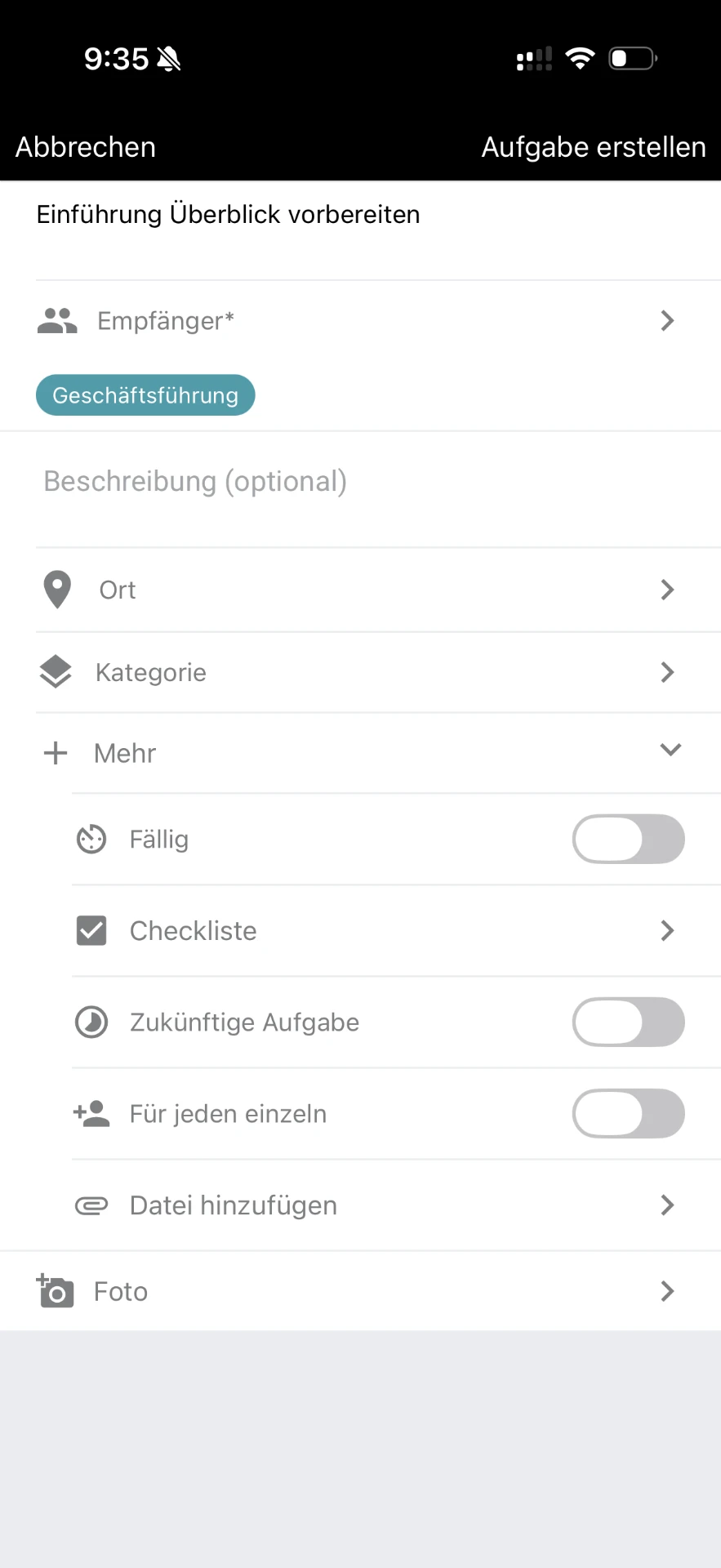 Aufgabe erstellen: Titel, Empfänger, Fälligkeit, Checkliste und Foto – direkt am Smartphone.